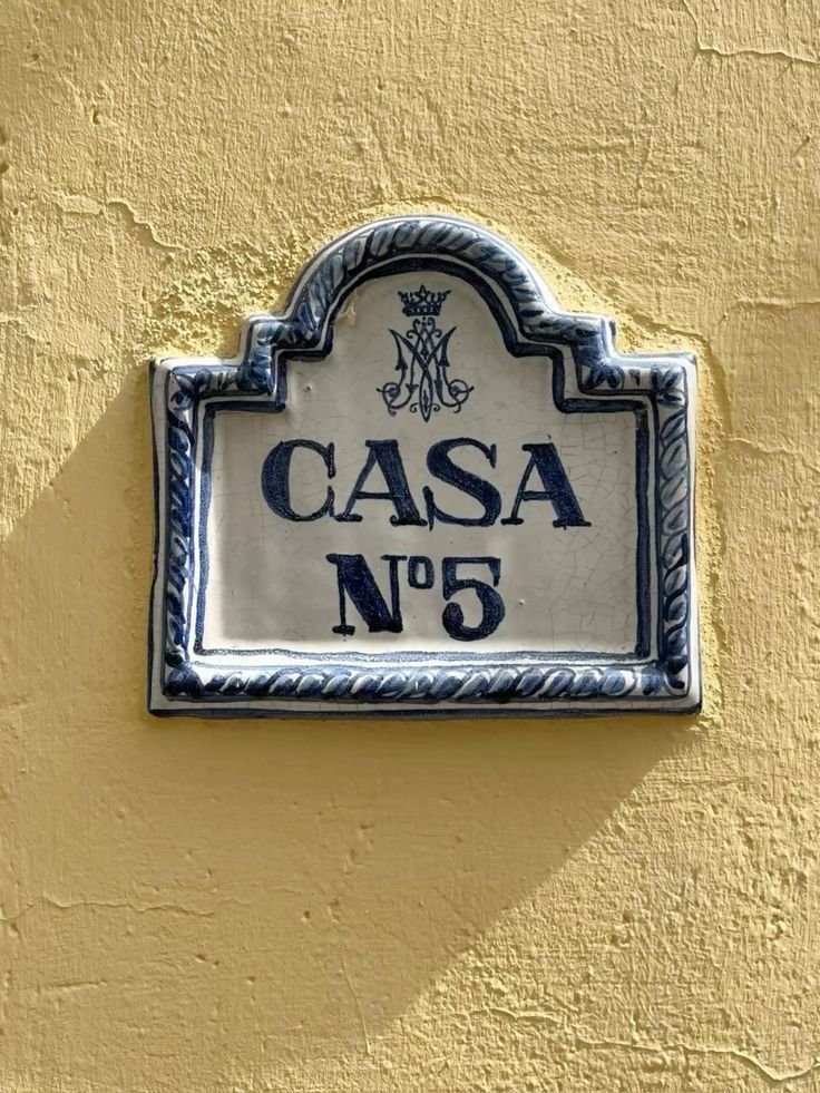 Casa No5 sign, Palermo