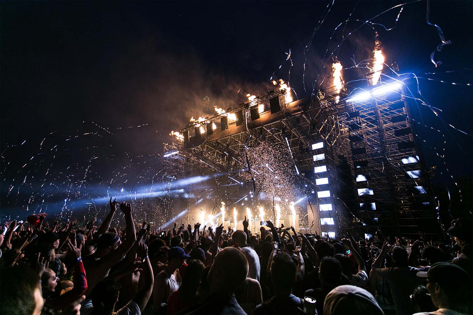 festival crowd